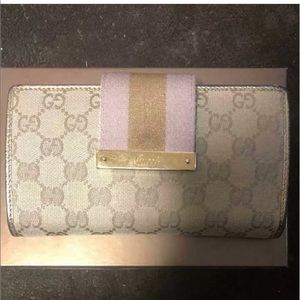 Authentic Gucci wallet